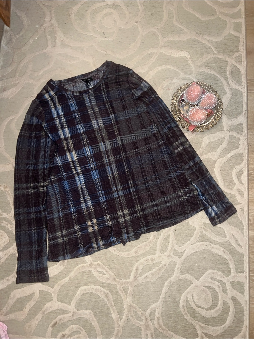 NWT🌷WHO WHAT WEAR🌷Blue plaid knit long sleeve top